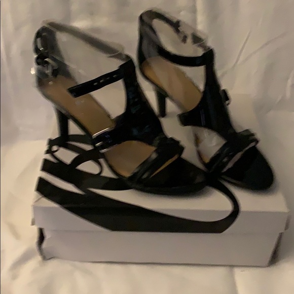 Paton leather new black heel - Picture 2 of 2